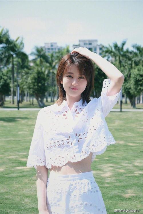 娱乐吃瓜妹闫妮小说在线阅读,娱乐圈的瓜田秘事